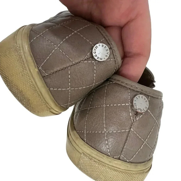 Steve Madden Slip On Leather Flocked Quilted Size 9 Ecentrcq Sneaker Taupe Flats - Picture 5 of 12